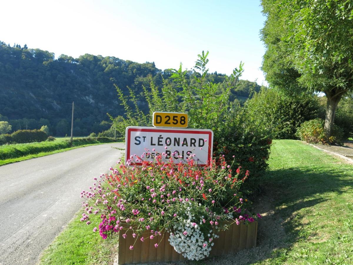 St Germain Bed & Breakfast Saint-Germain-du-Corbeis Exterior photo